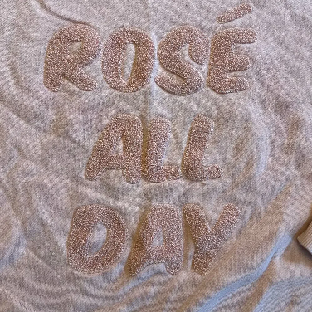 Green Tea Rosé All Day Pink Graphic Sweatshirt Large L Pullover Crewneck Fuzzy - Picture 8 of 9